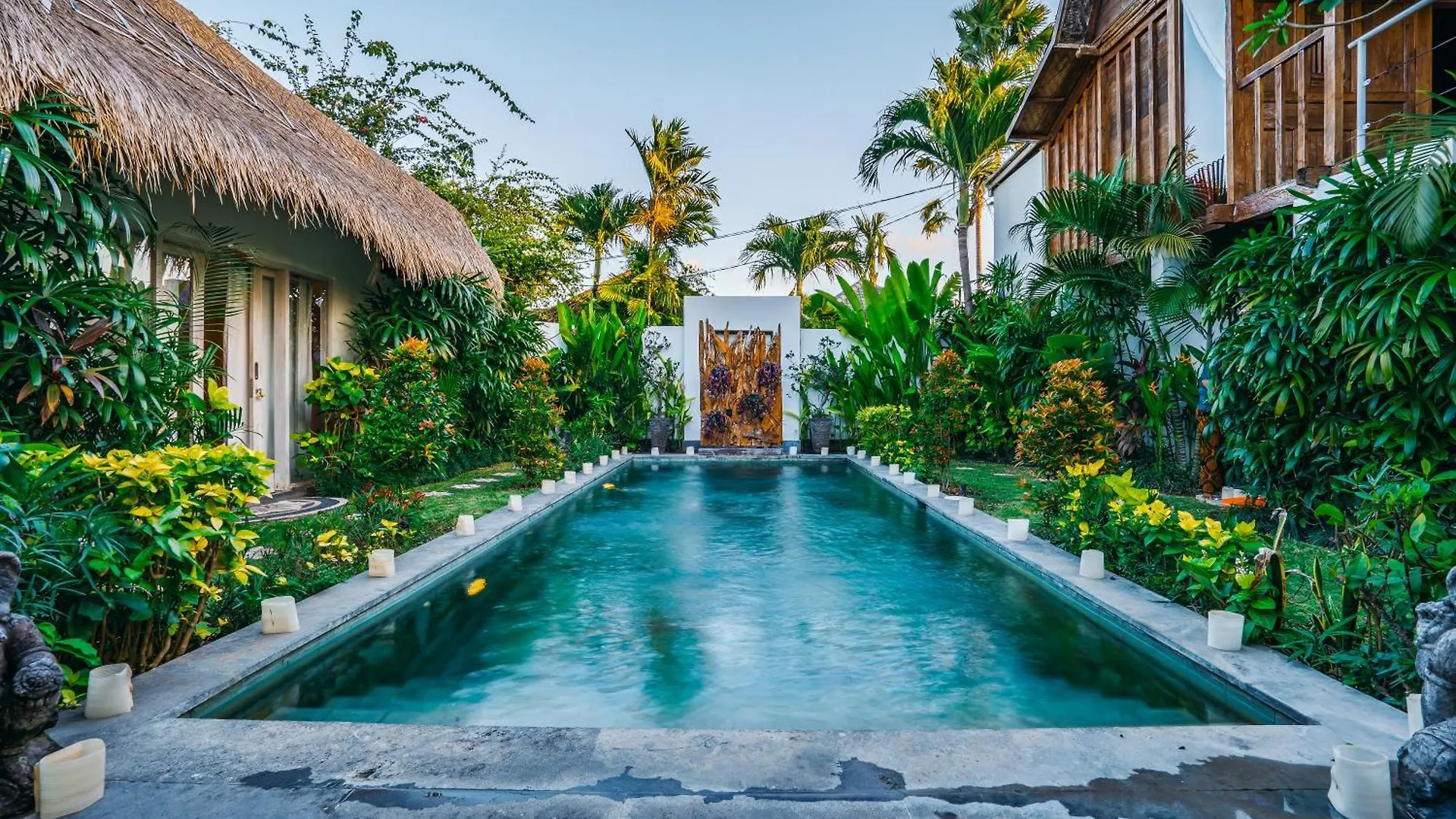 Villa Niri - Beautiful 4Br Teak Joglo Villa In Oberoi Seminyak, A Tranquil Retreat