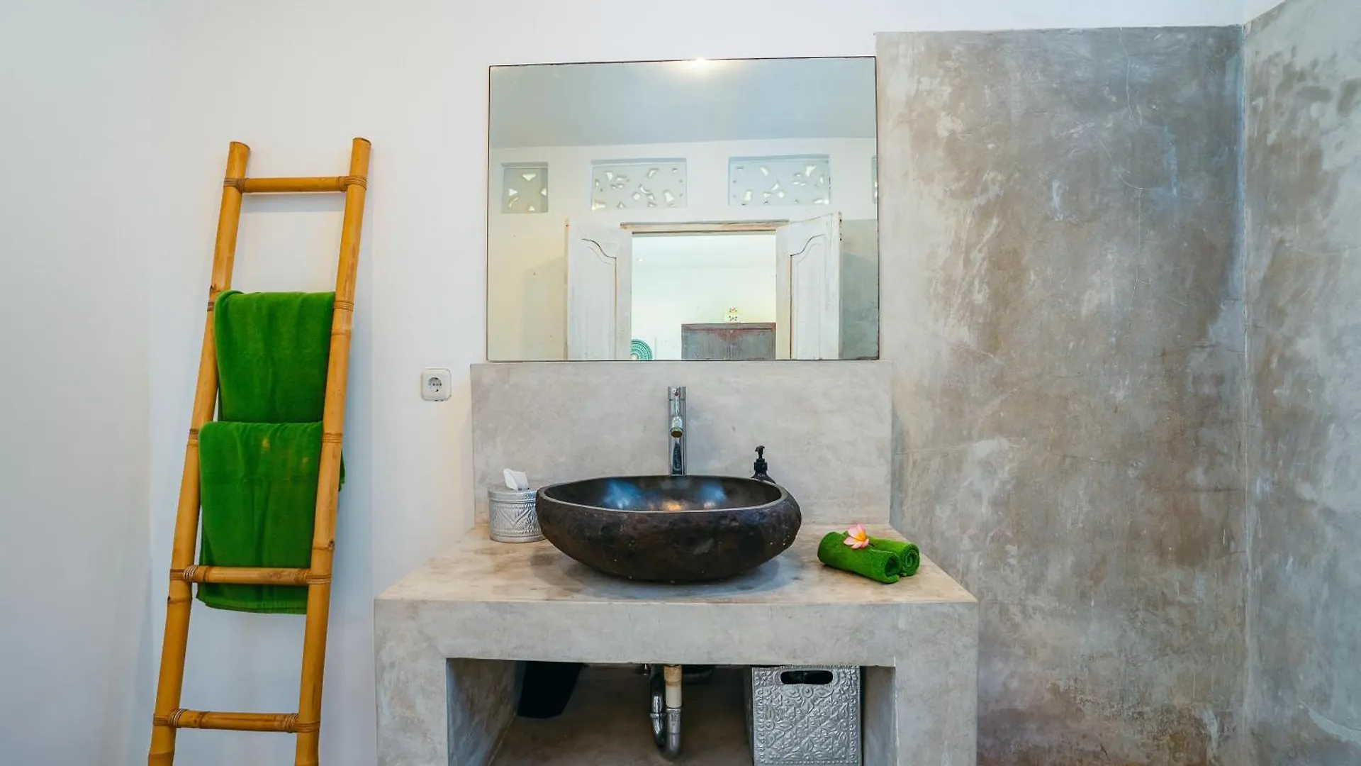 Villa Niri - Beautiful 4Br Teak Joglo Villa In Oberoi Seminyak, A Tranquil Retreat 0*, Seminyak (Bali) Indonesia