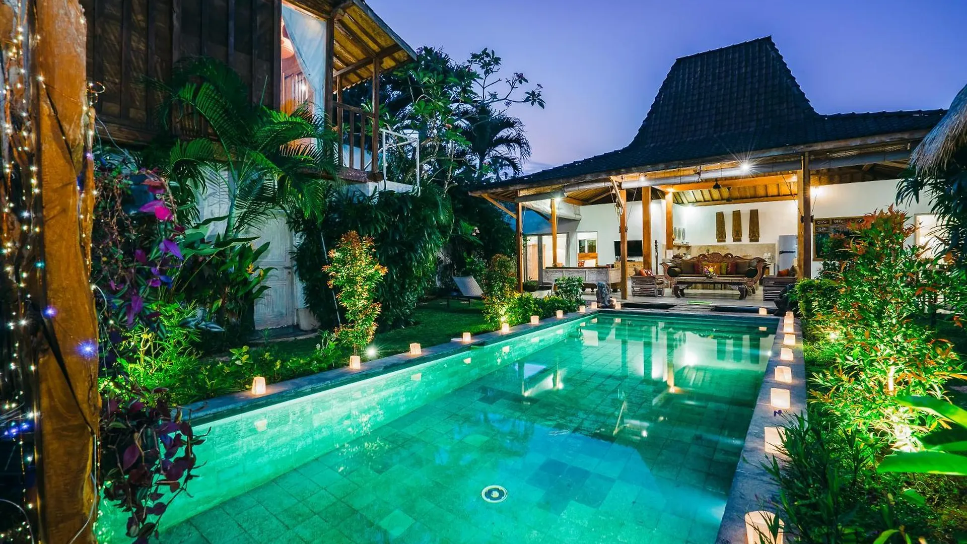 Villa Niri - Beautiful 4Br Teak Joglo Villa In Oberoi Seminyak, A Tranquil Retreat